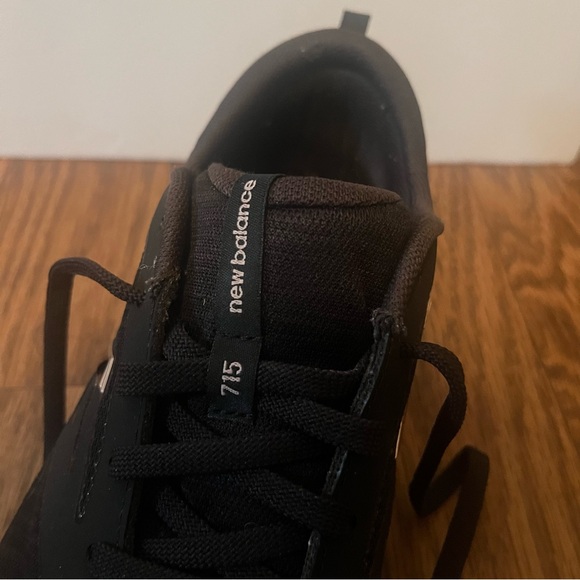 New Balance 715  Cross‎ Women’s Size 9 Training Shoes Sneakers Black - Picture 3 of 9